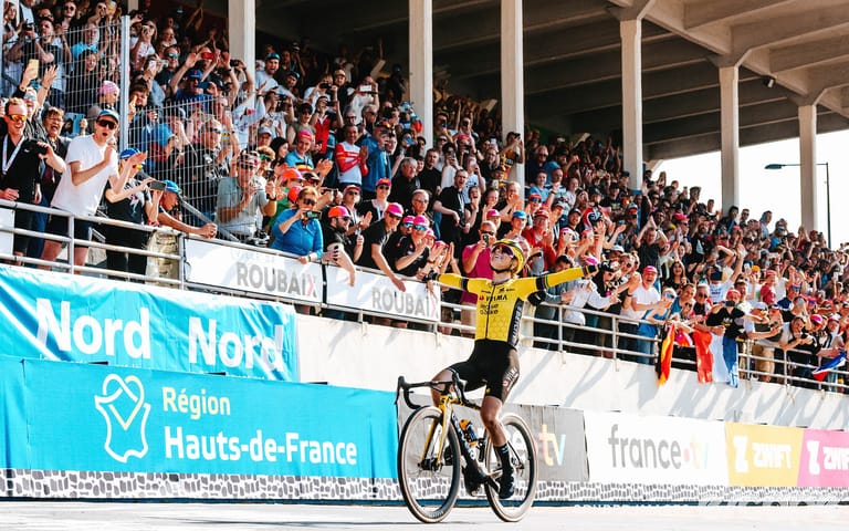 Paris-Roubaix gallery: Two monumental days at the Hell of the North