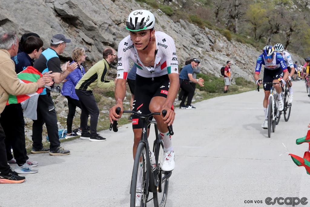 Del Toro suffers thigh muscle tear in crash at Itzulia