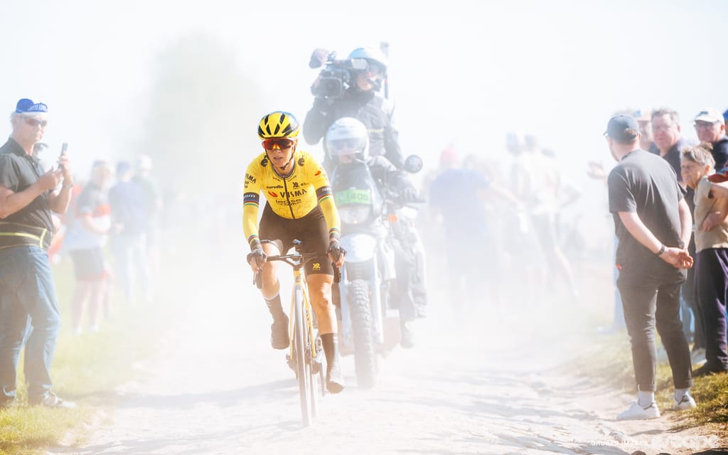 Instead of talking about Paris-Roubaix Femmes, everyone is talking about the live coverage